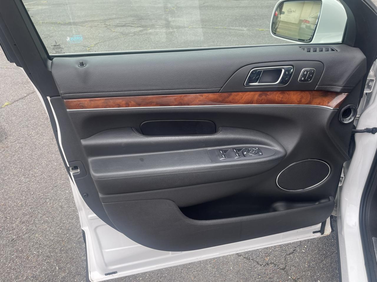 Lincoln MKT 3.5L with EcoBoost AWD 2013