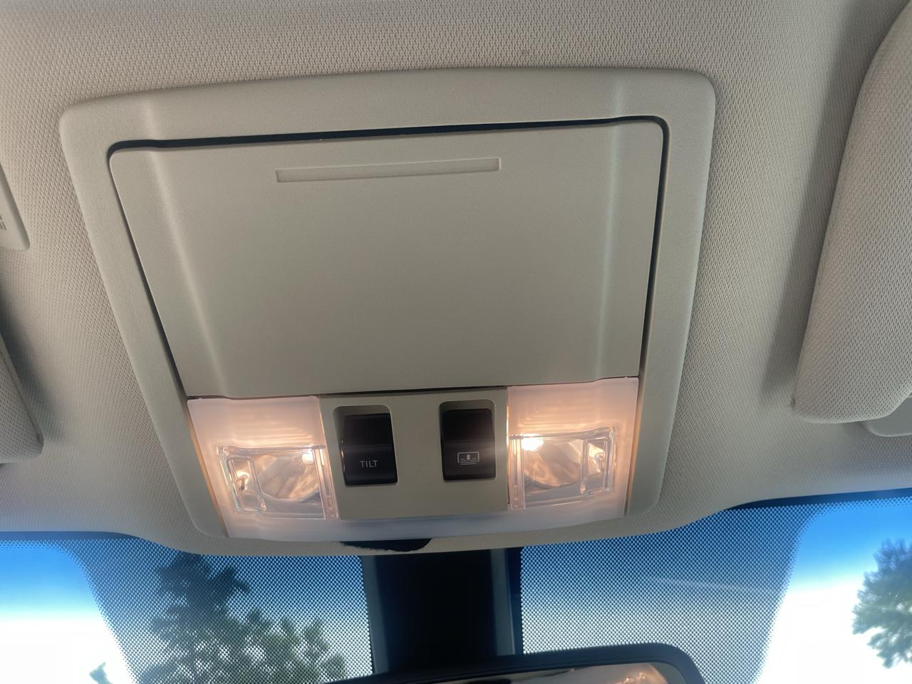 Lincoln MKT 3.5L with EcoBoost AWD 2013