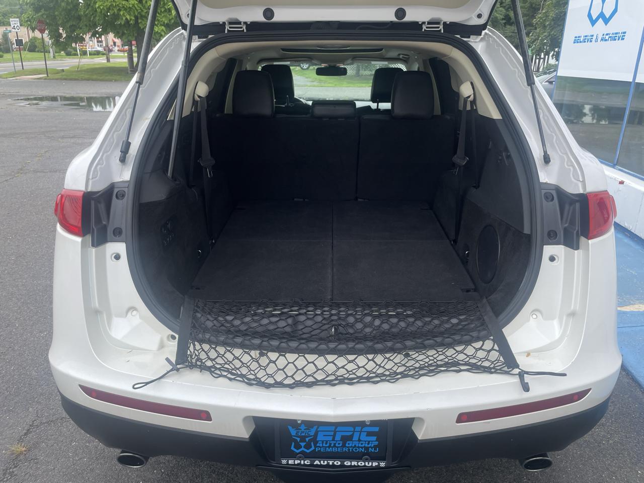 Lincoln MKT 3.5L with EcoBoost AWD 2013