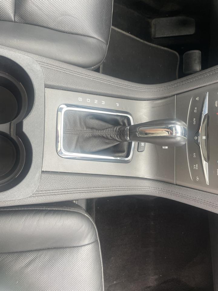 Lincoln MKT 3.5L with EcoBoost AWD 2013
