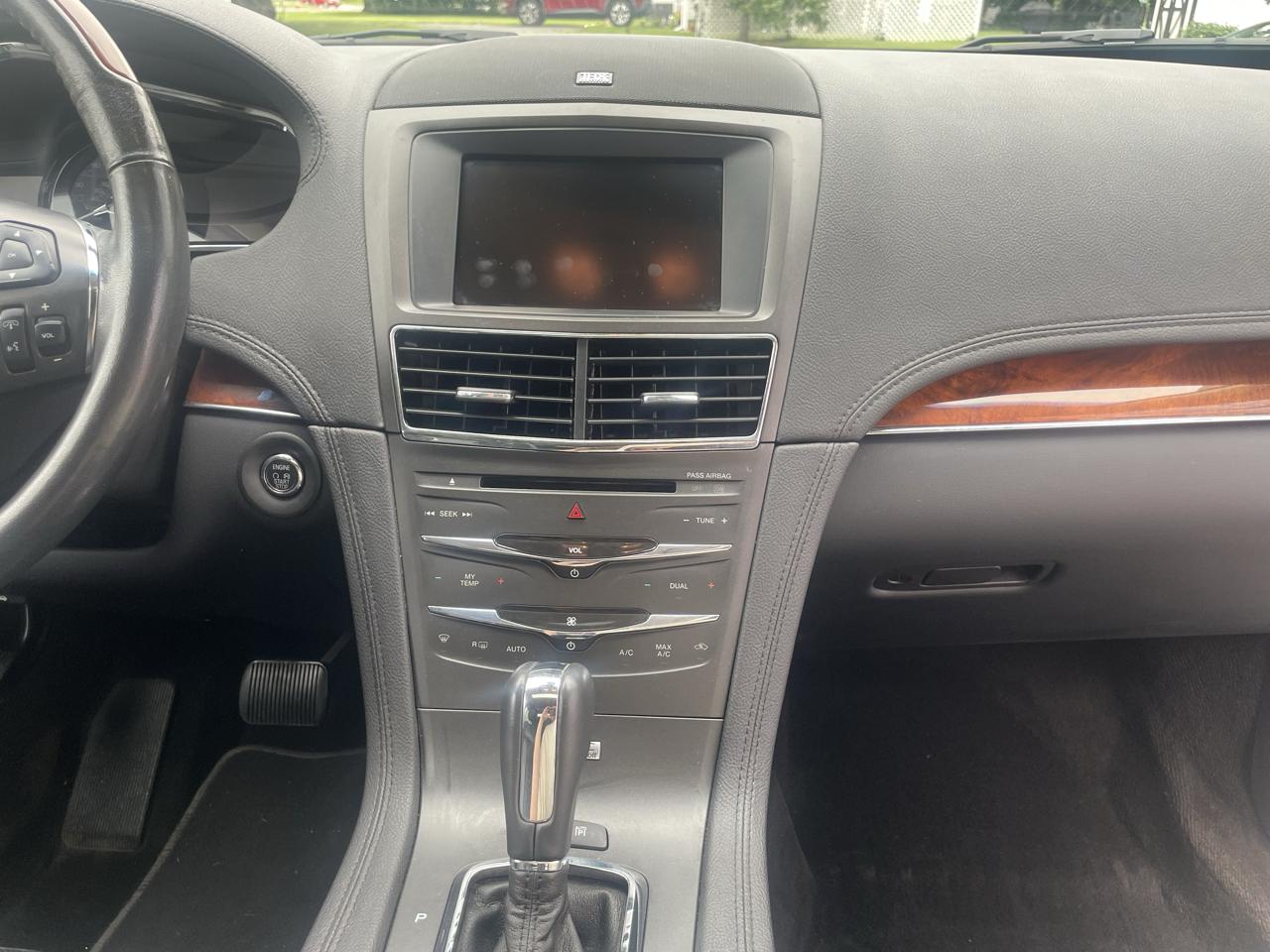 Lincoln MKT 3.5L with EcoBoost AWD 2013