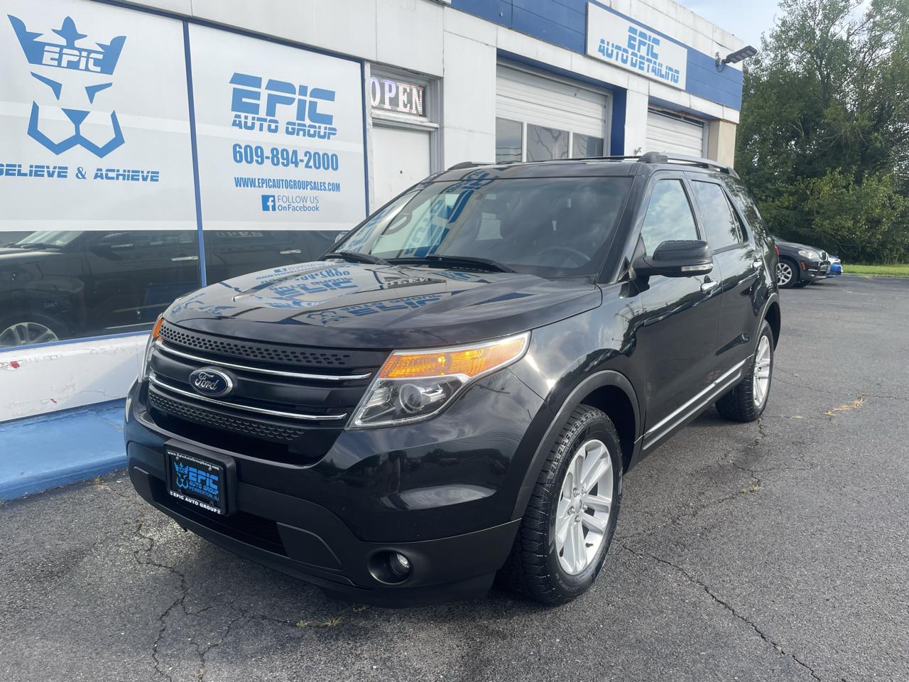 2014 Ford Explorer 4WD 4dr V6 XLT