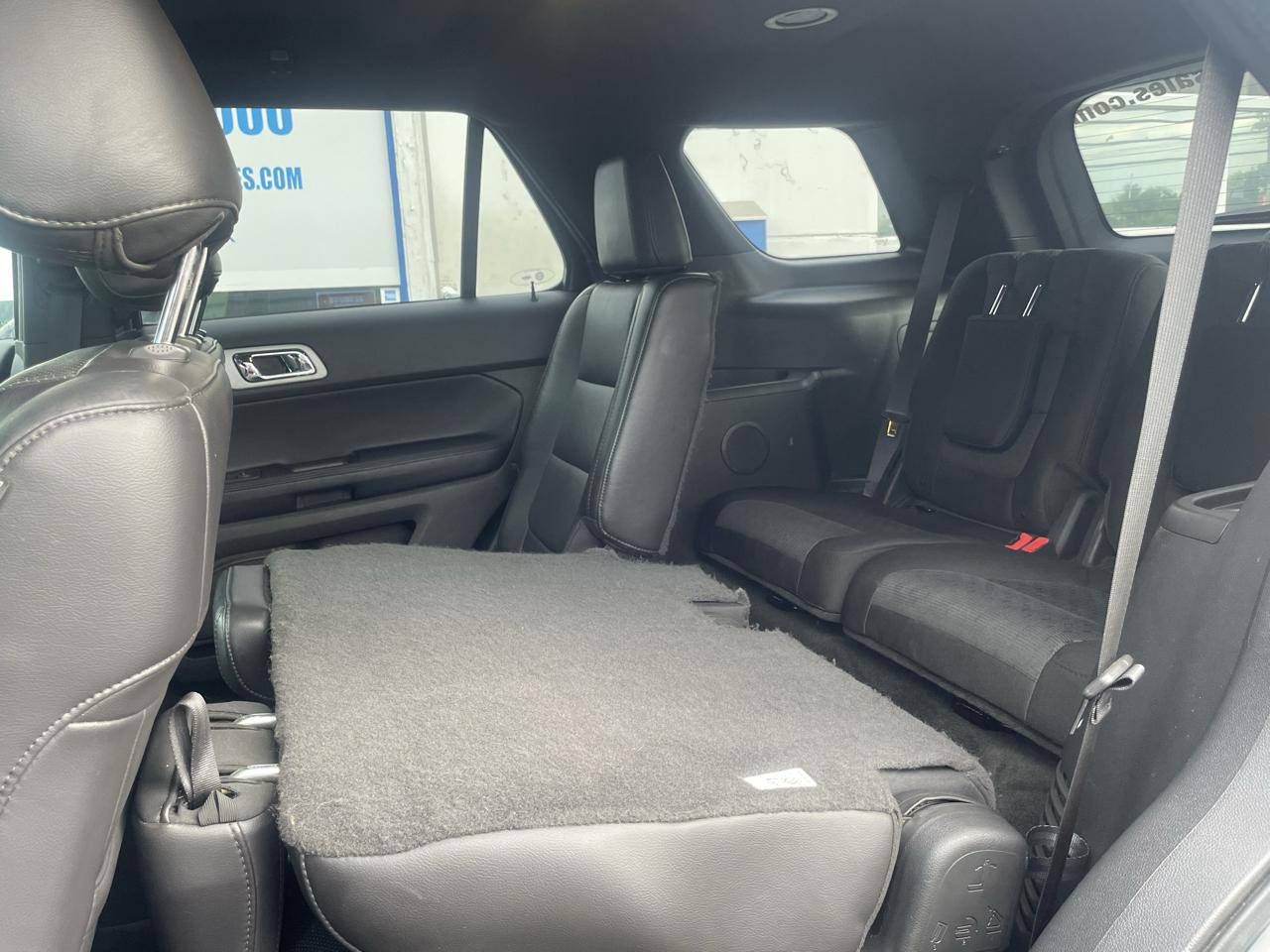 Ford Explorer 4WD 4dr V6 XLT 2014