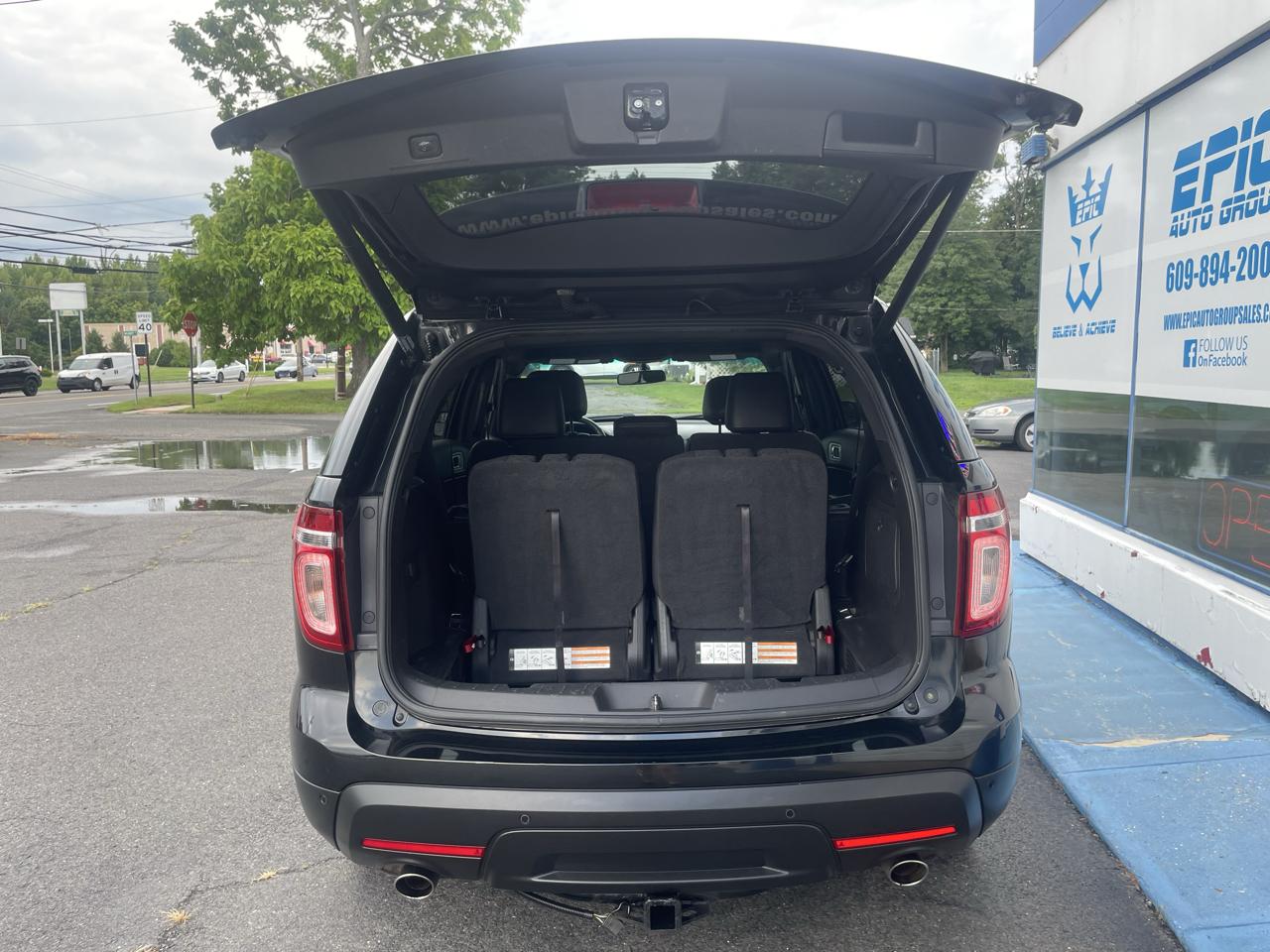 Ford Explorer 4WD 4dr V6 XLT 2014