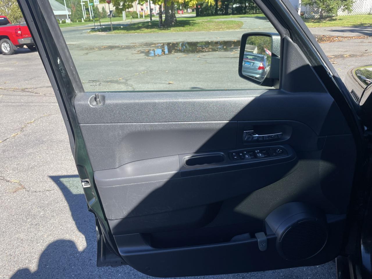 Jeep Liberty Sport 4WD 2012