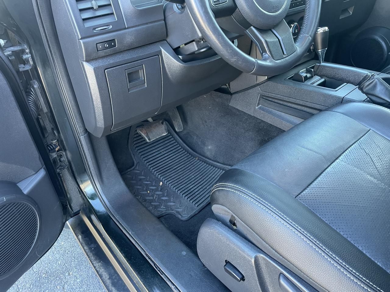 Jeep Liberty Sport 4WD 2012
