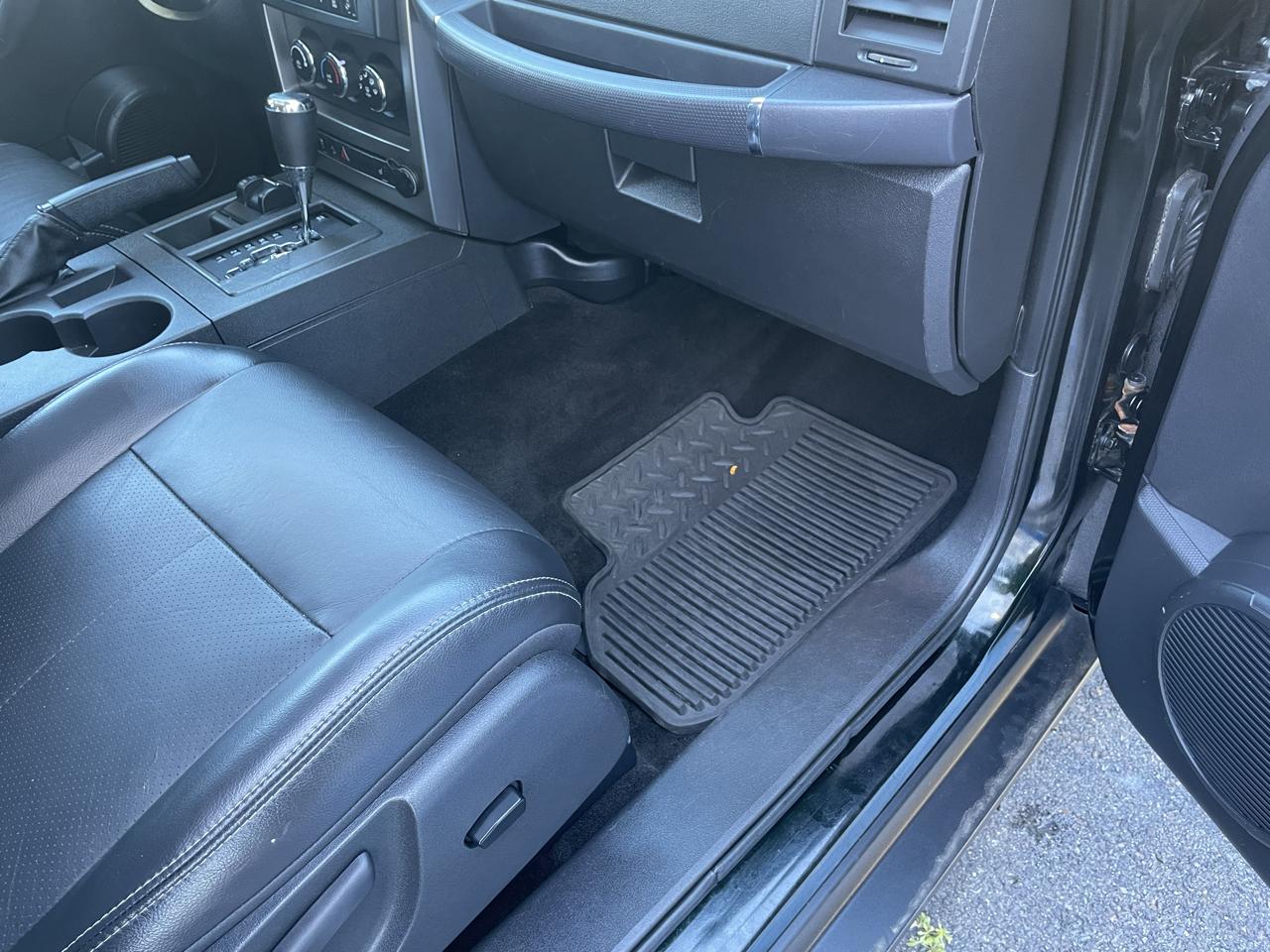 Jeep Liberty Sport 4WD 2012