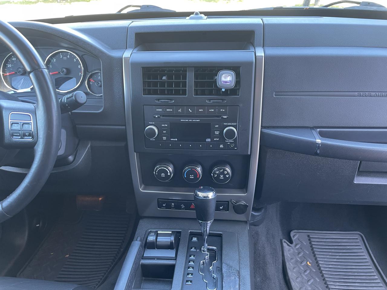 Jeep Liberty Sport 4WD 2012