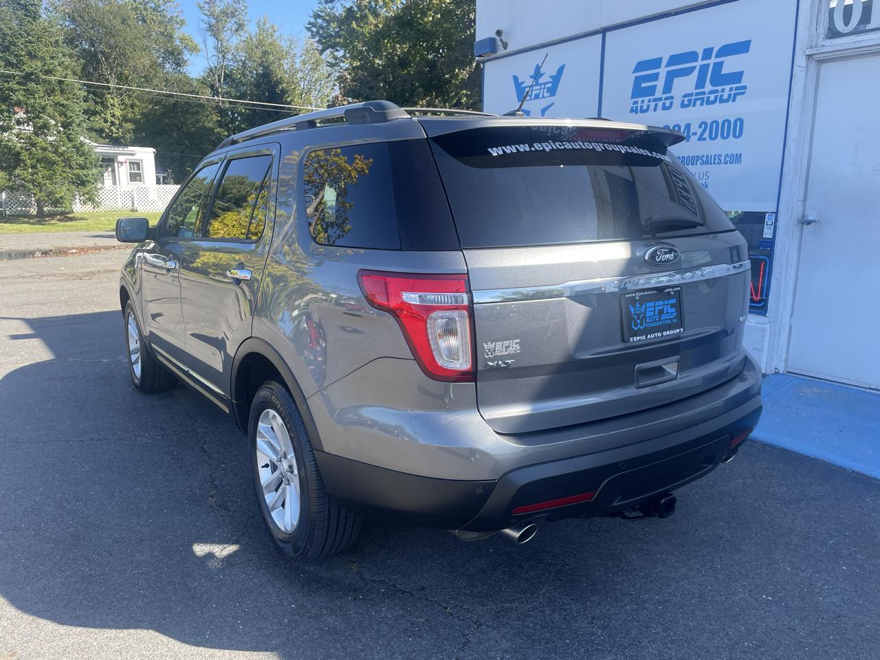 Ford Explorer 4dr 114" WB 4.0L XLT 4WD 2014
