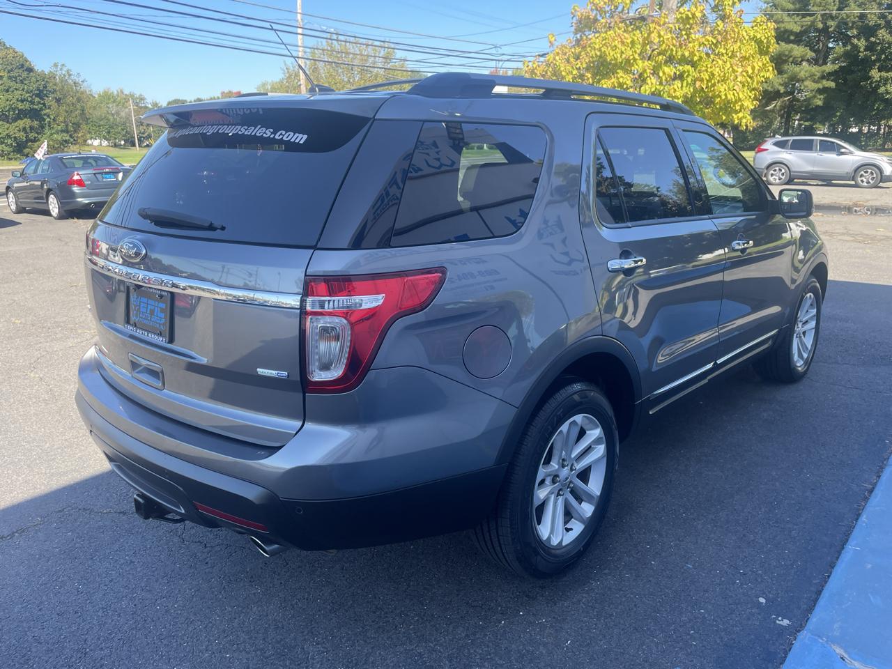 Ford Explorer 4dr 114" WB 4.0L XLT 4WD 2014