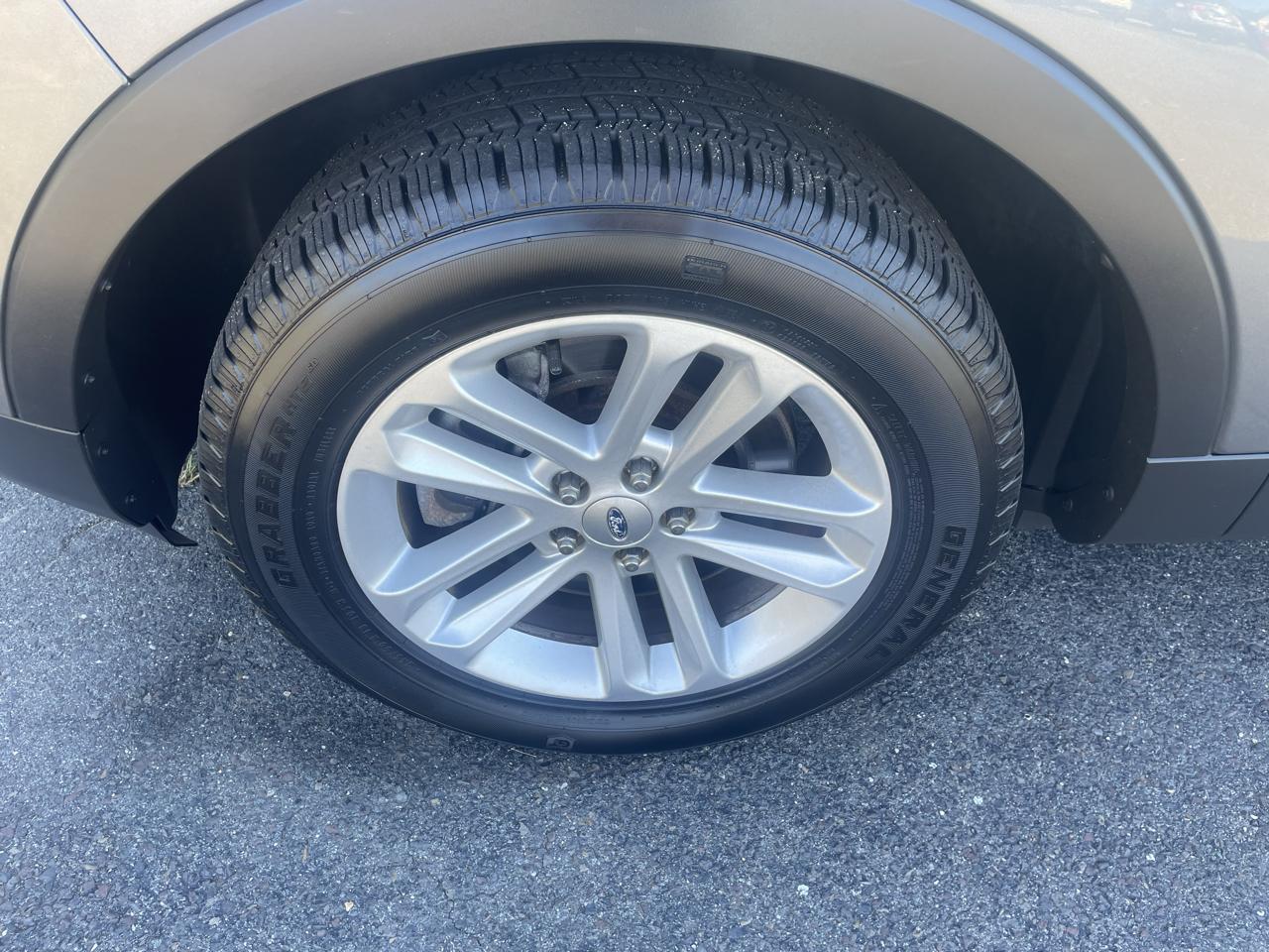 Ford Explorer 4dr 114" WB 4.0L XLT 4WD 2014