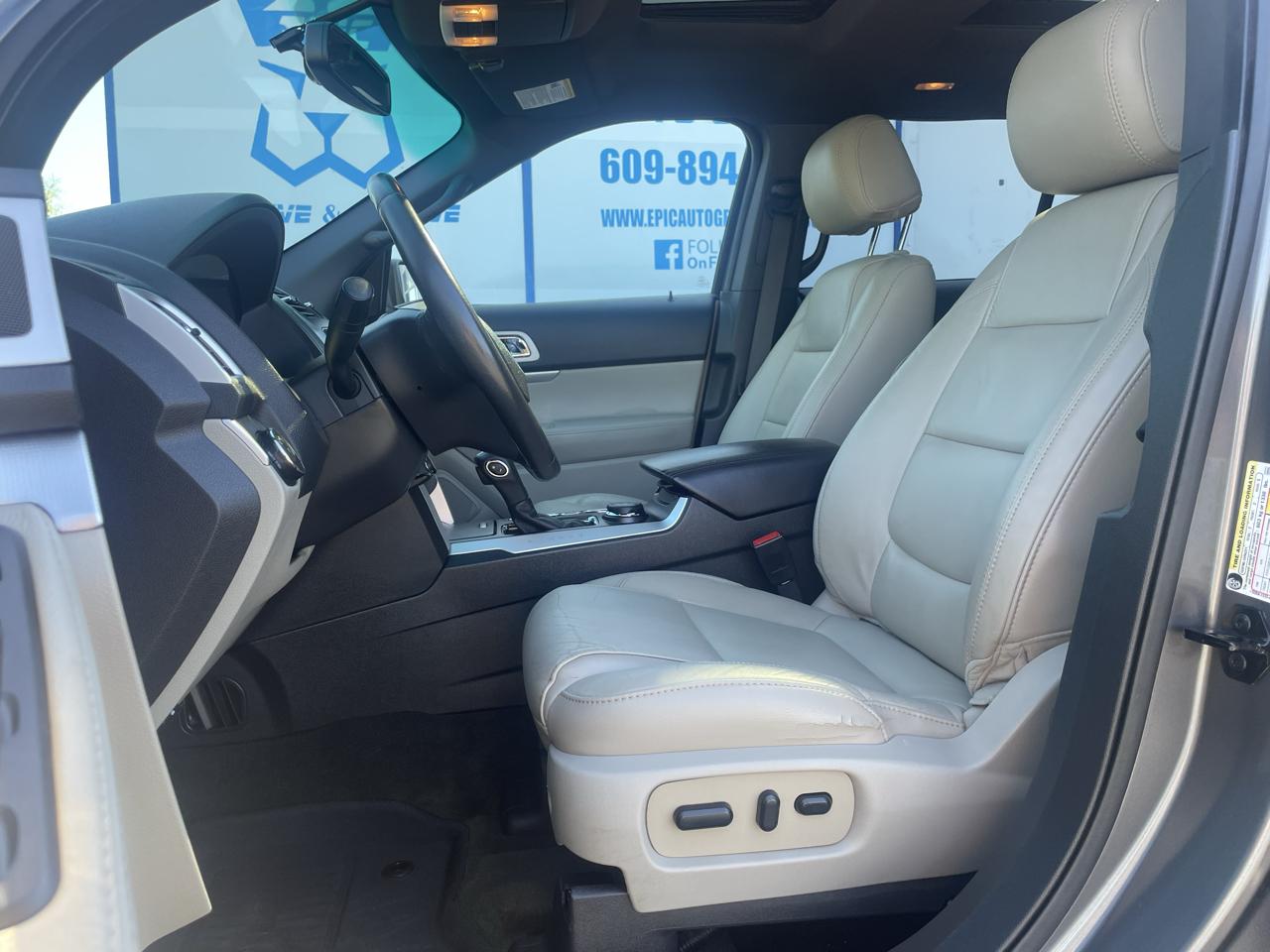 Ford Explorer 4dr 114" WB 4.0L XLT 4WD 2014