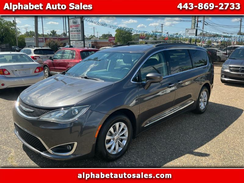 2017 Chrysler Pacifica Touring-L