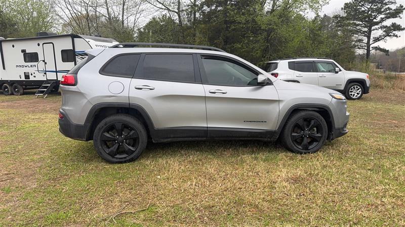 Jeep Cherokee Latitude FWD 2016