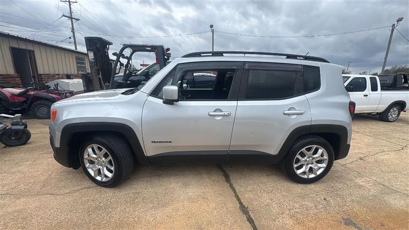 Jeep Renegade Latitude FWD 2017