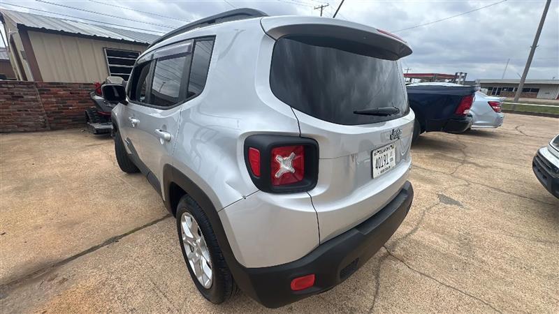 Jeep Renegade Latitude FWD 2017