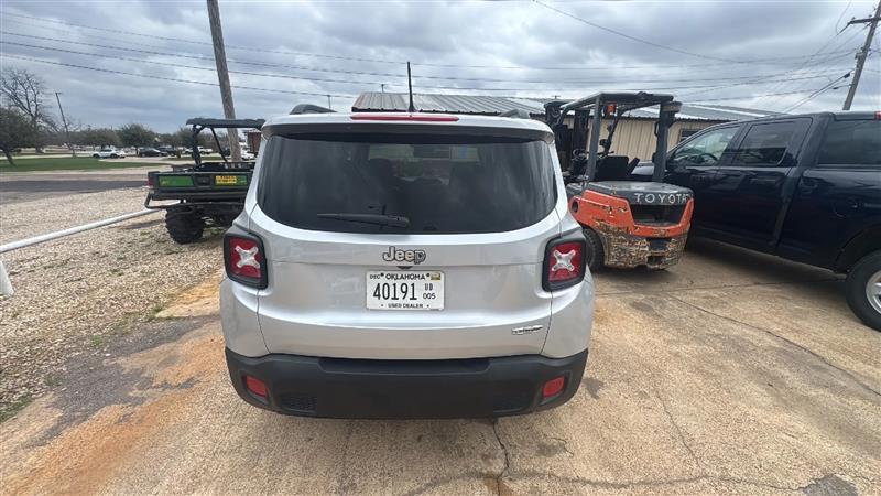 Jeep Renegade Latitude FWD 2017