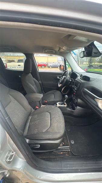 Jeep Renegade Latitude FWD 2017