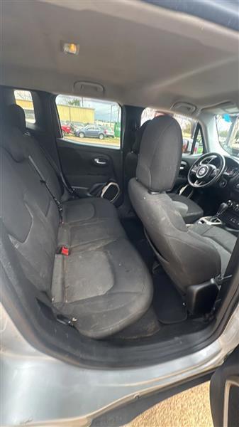 Jeep Renegade Latitude FWD 2017