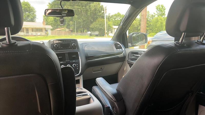 2017 Dodge Grand Caravan SXT - Photo 10