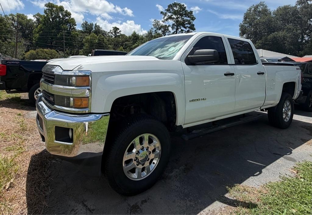 2015 Chevrolet Silverado 2500HD LT Crew Cab 4WD