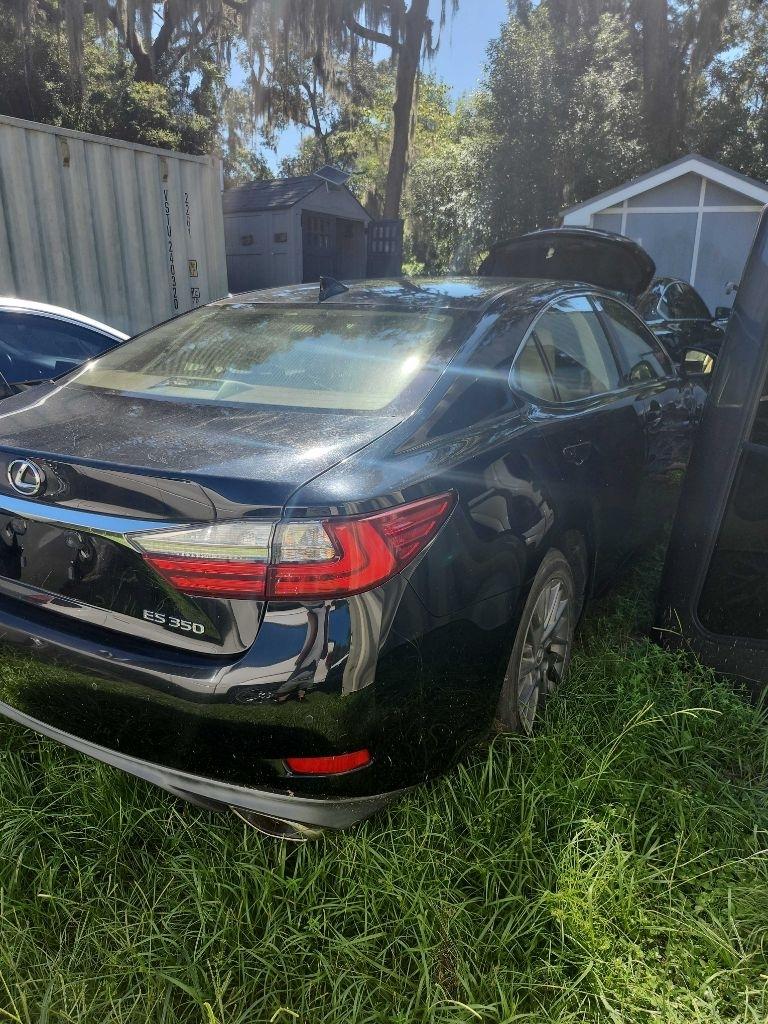 Lexus ES 350 Sedan 2016