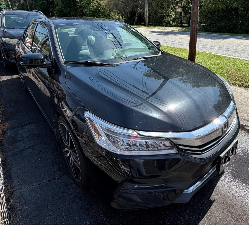 Honda Accord Touring V6 Sedan 6-Spd AT 2017