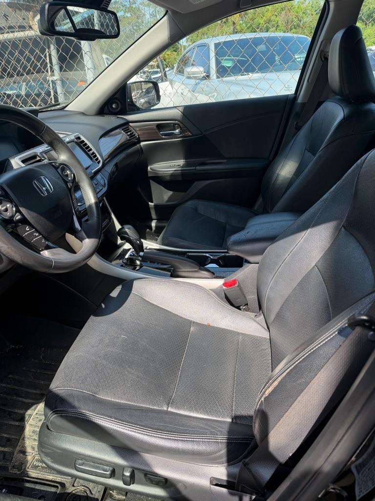 Honda Accord Touring V6 Sedan 6-Spd AT 2017