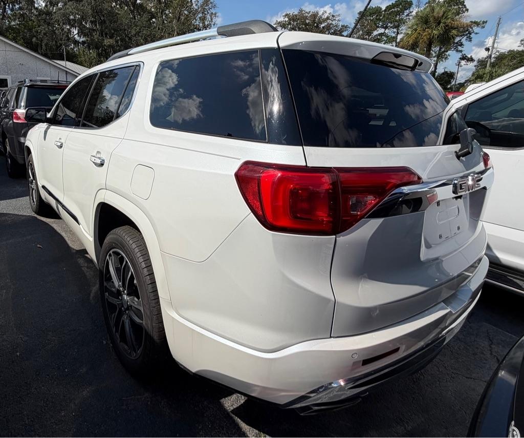 GMC Acadia Denali 2017