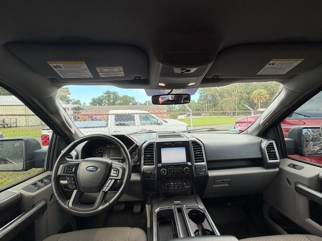 Ford F-150 photo 6