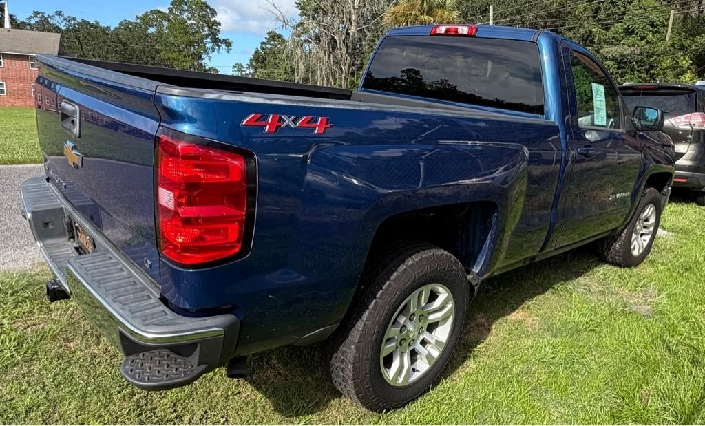 2018 Chevrolet Silverado 1500 LT - Photo 3