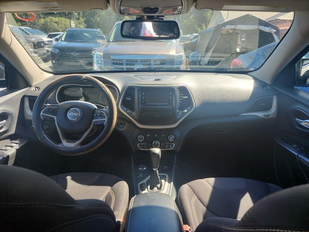 Jeep Cherokee Latitude 4WD 2015