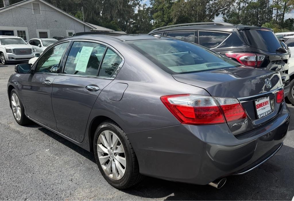 Honda Accord photo 3