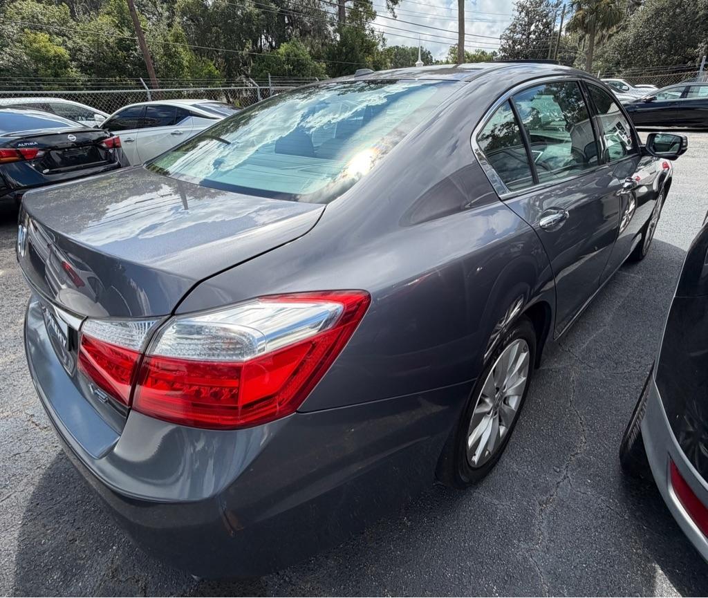 Honda Accord photo 4
