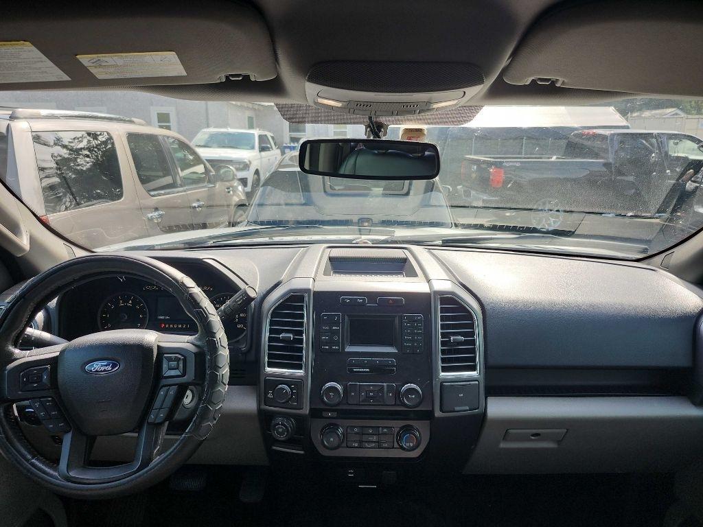 Ford F-150 XL SuperCrew 5.5-ft. Bed 4WD 2016
