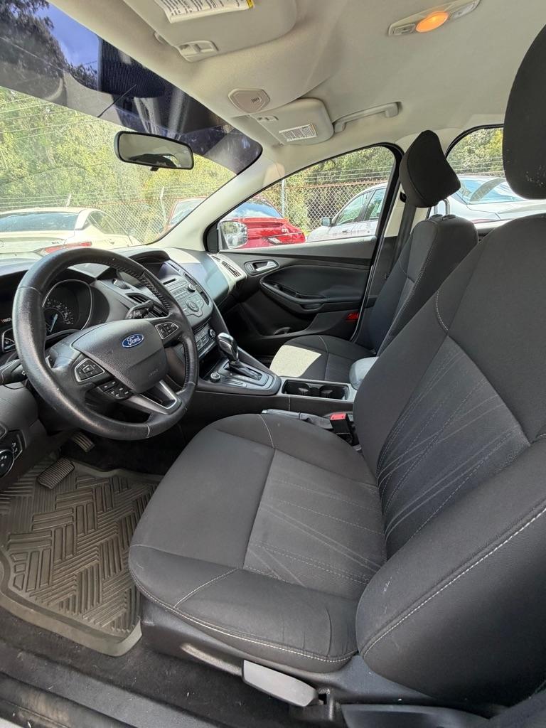 Ford Focus photo 5