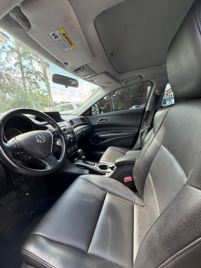 Acura ILX 8-Spd AT 2016
