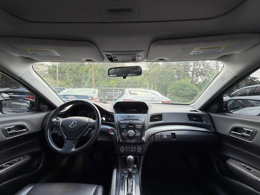 Acura ILX 8-Spd AT 2016