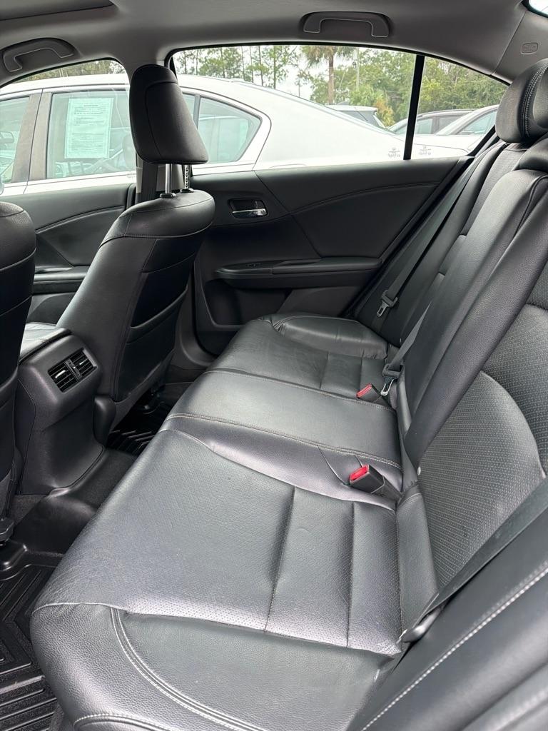 Honda Accord EX-L Sedan V6 6-Spd AT 2016