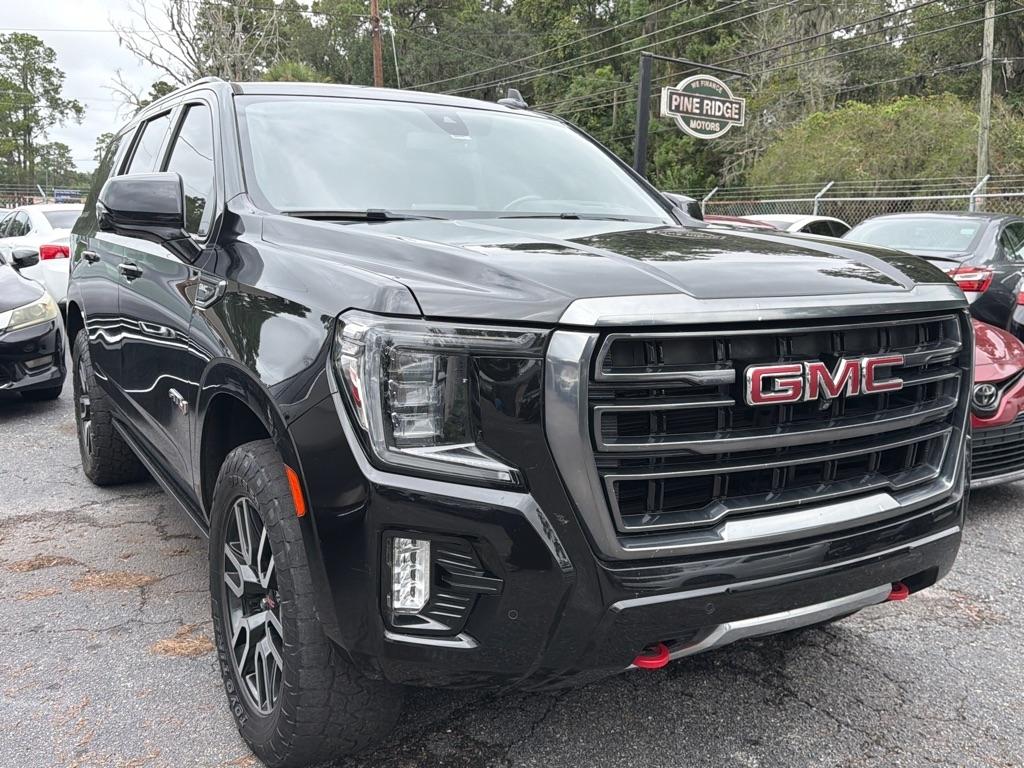 GMC Yukon photo 2