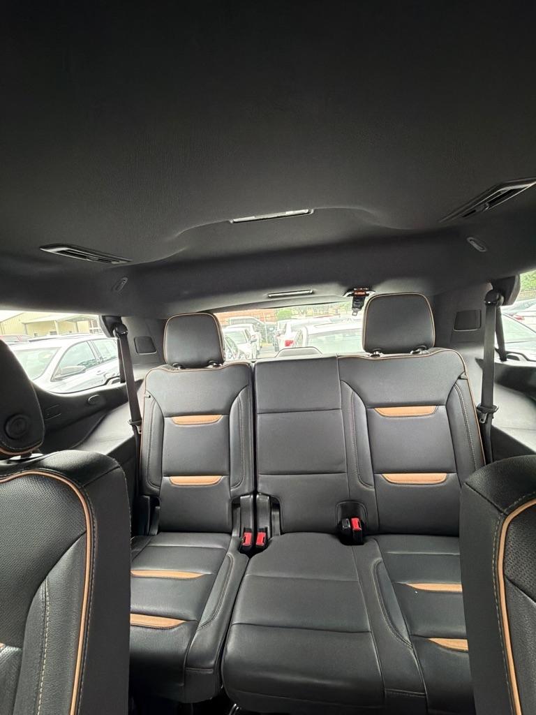 GMC Yukon photo 7
