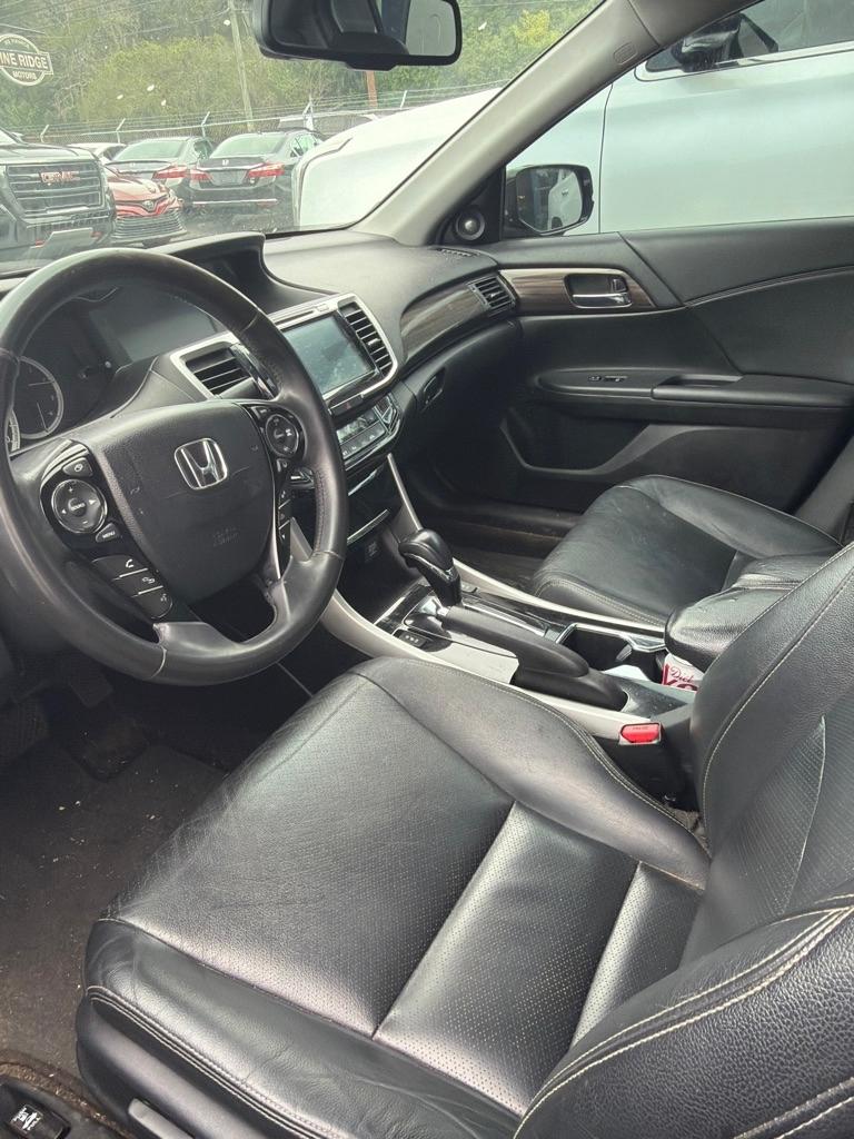 2016 Honda Accord Touring V6 Sedan 6-Spd AT