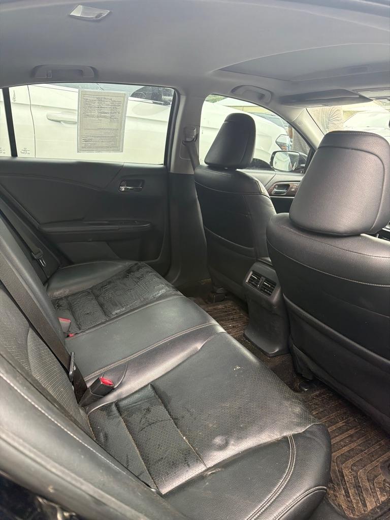 Honda Accord Touring V6 Sedan 6-Spd AT 2016