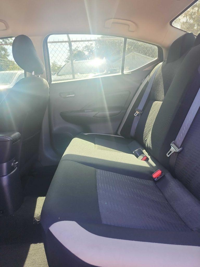 Nissan Versa SV 2020