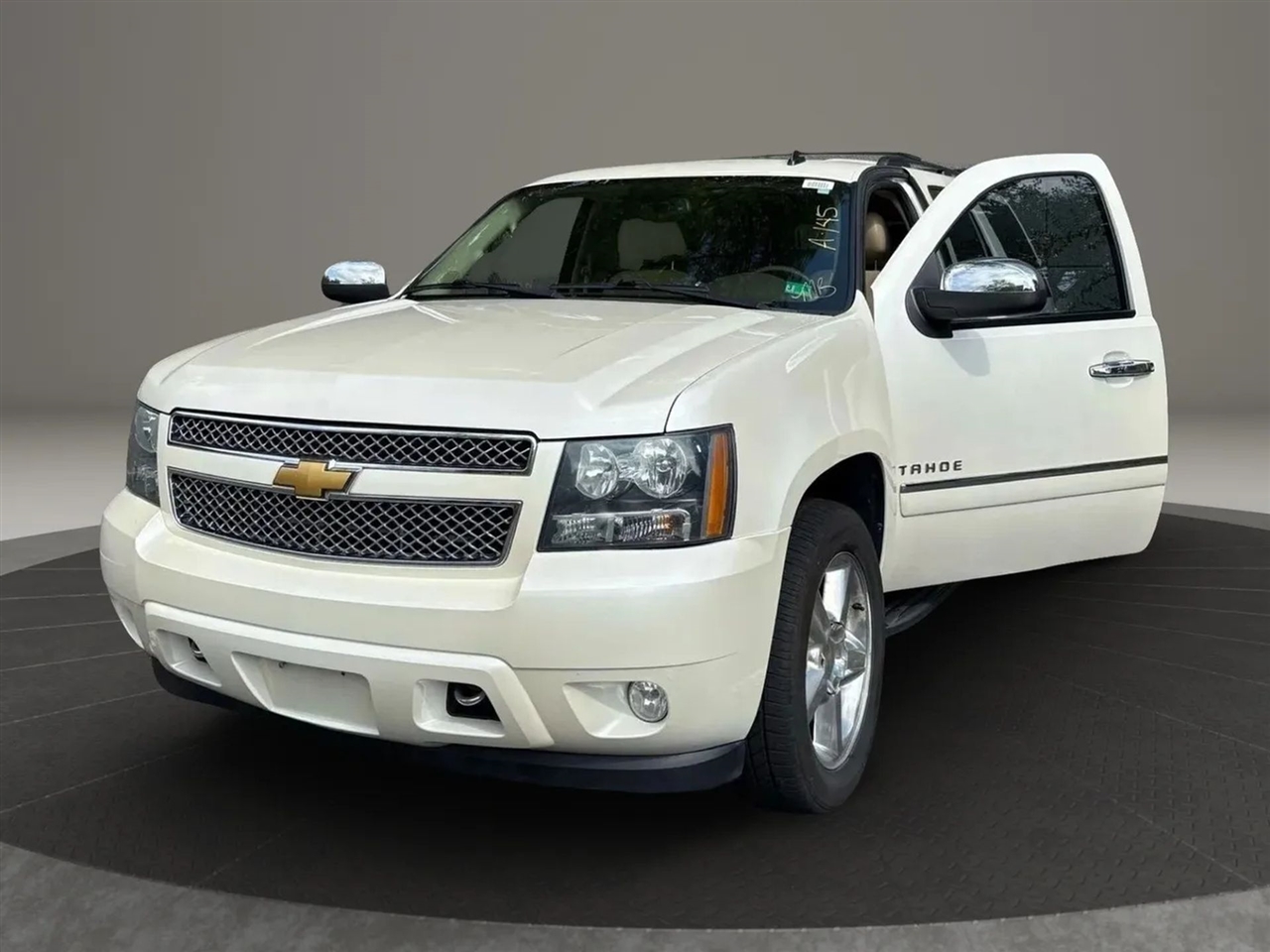 2012 Chevrolet Tahoe 4WD 4dr 1500 LTZ