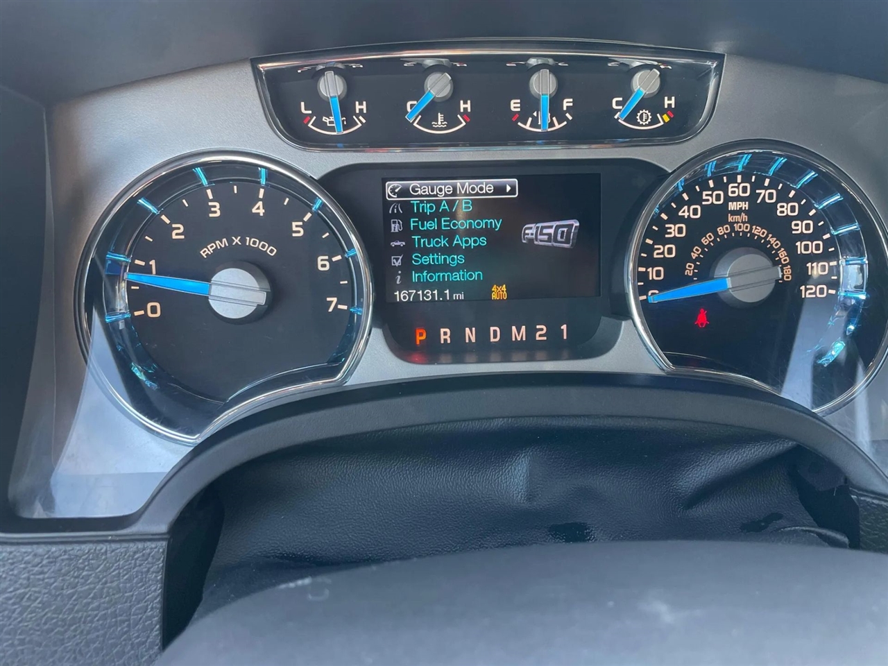 Ford F-150 4WD SuperCrew 145" Platinum 2013