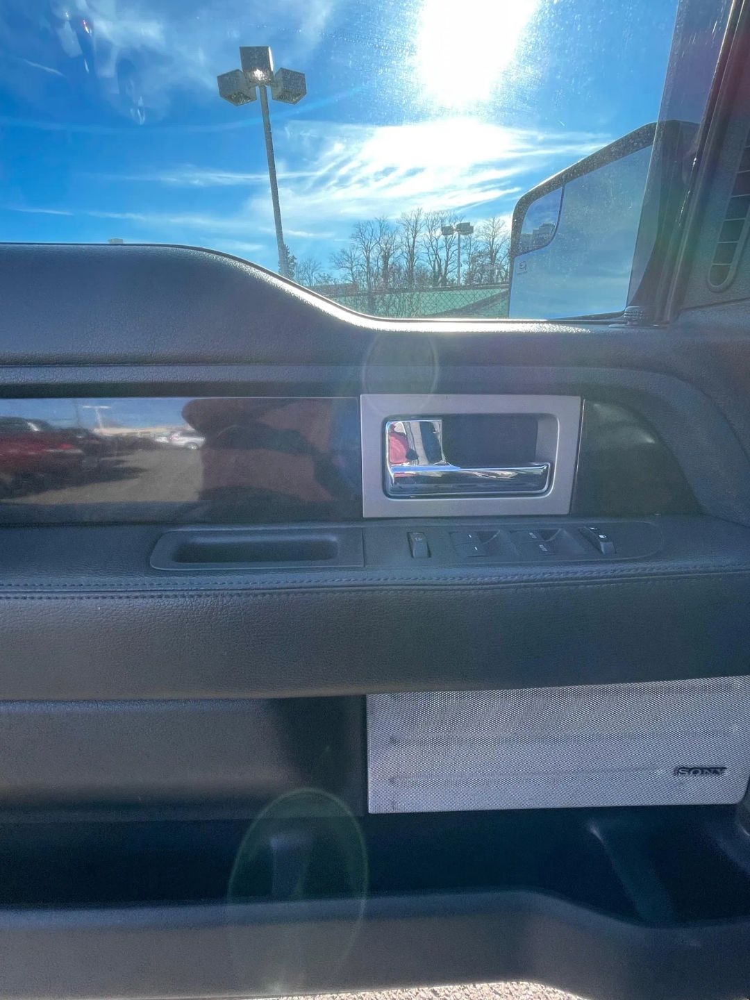 Ford F-150 4WD SuperCrew 145" Platinum 2013