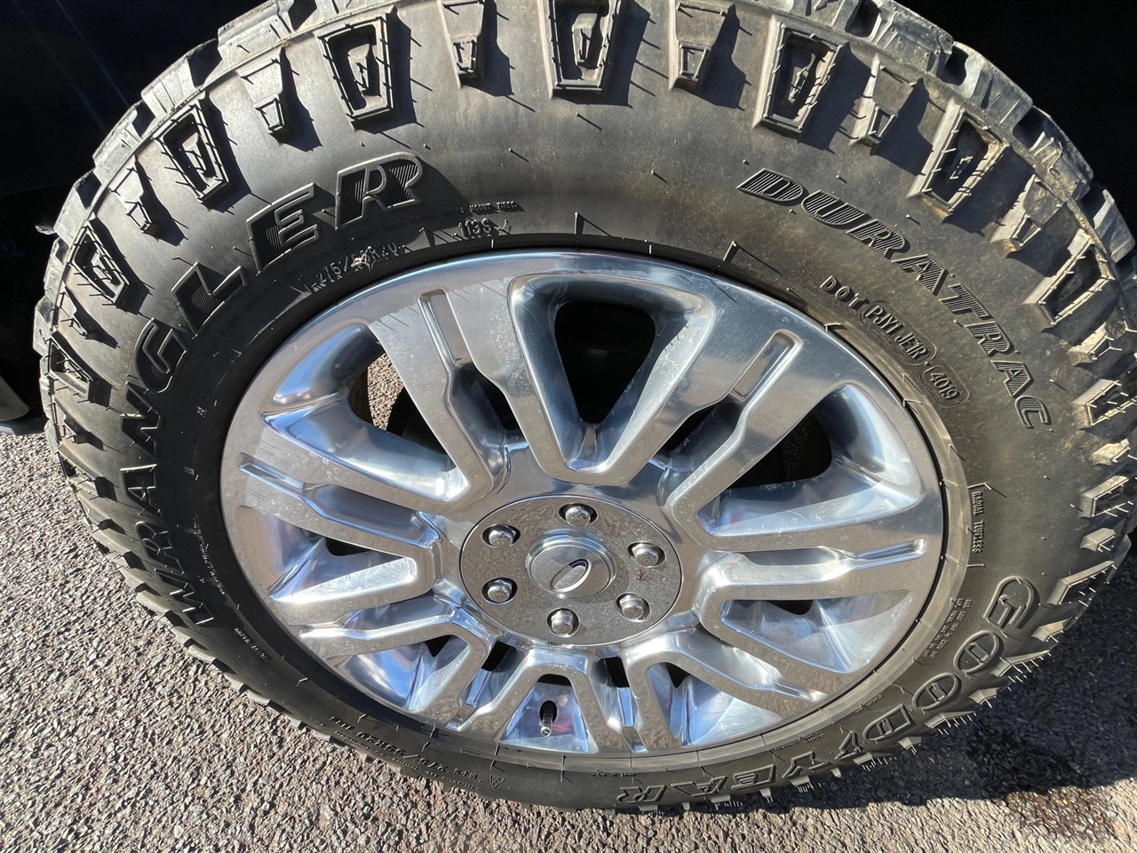 Ford F-150 4WD SuperCrew 145" Platinum 2013