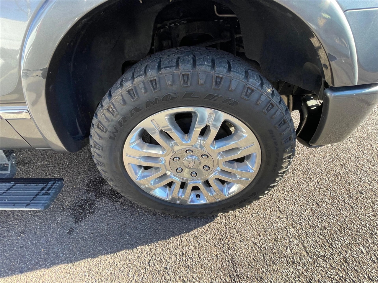 Ford F-150 4WD SuperCrew 145" Platinum 2013