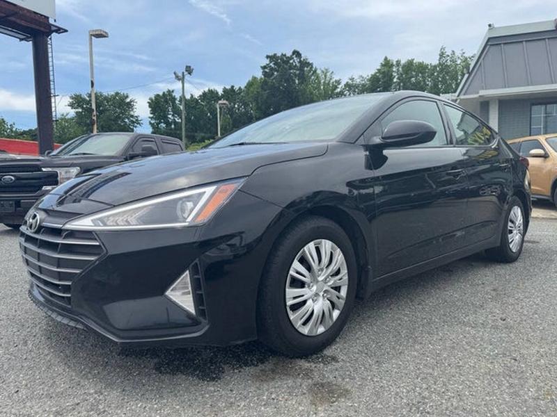 2019 Hyundai Elantra SE 6AT